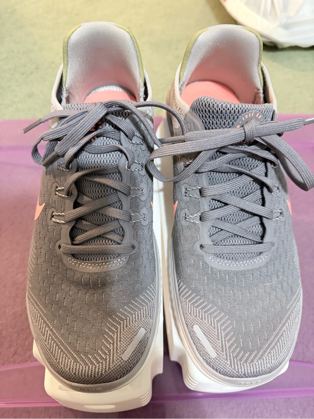 Nike Women's WMNS FreeRN2018 Gunsmoke
